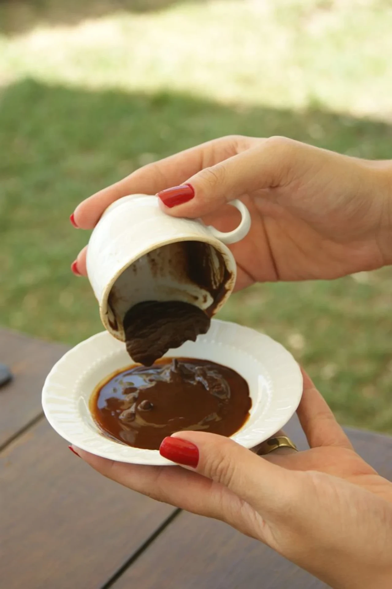 Hayatın Ritmini Okuyoruz – Detaylı Kahve Falı